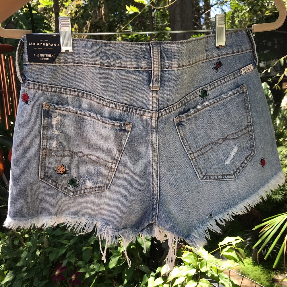 ❣️SOLD❣️Lucky Brand denim shorts - Picture 4 of 7